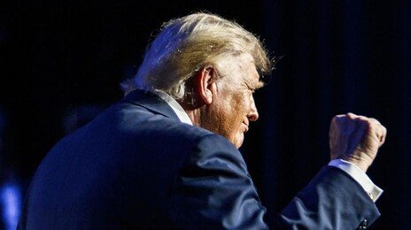 합의 흔드는 트럼프 “한국 관세 25%로 인상”