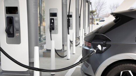 유럽 전기차 판매량, 휘발유차 첫 추월…캐즘 완화 신호탄