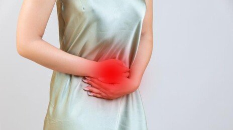 “참으려 해도 뿡” 갱년기 방귀, 냄새까지 독해졌다면?