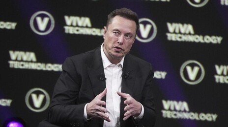 머스크 “시력 잃은 사람도 볼 수 있는 기술, 규제 승인 기다리는 중”