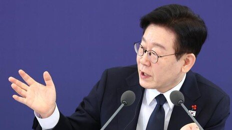 李 “국민의견 물었는데…설탕세 시행 비난은 여론조작 가짜뉴스”