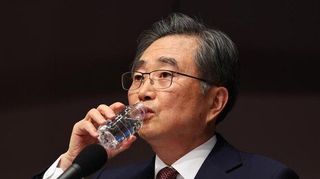 조현 “트럼프 관세 재인상 시사, 합의 파기라고 보기 어려워”