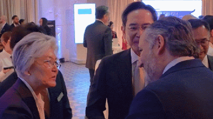 워싱턴 ‘이건희 컬렉션’에 러트닉 등 거물 집결…민간외교 꽃피워