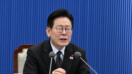 로봇 막겠다는 노조에…李 “거대한 수레 피할 수 없다”