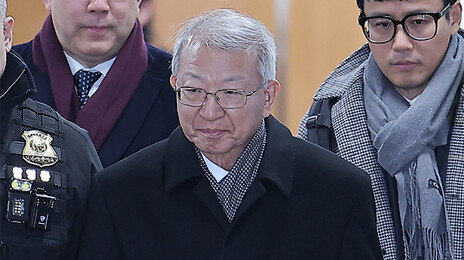 ‘사법농단’ 양승태 2심 징역 6개월-집유 1년…1심 무죄 뒤집혀