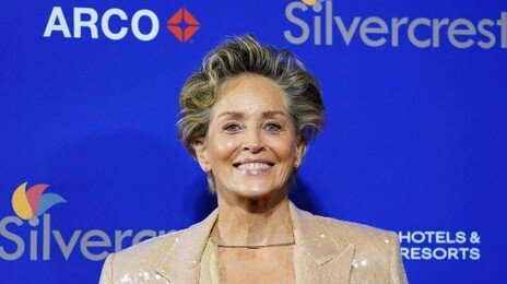 죽을 고비 넘긴 샤론 스톤 “영혼과 대화할 수 있게 됐다”