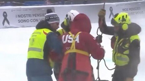 ‘스키 여제’ 린지 본, 올림픽 코앞서 무릎 다쳐… “올림픽 꿈 끝나지 않았다”