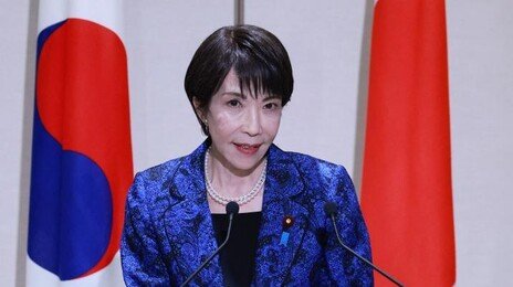 “유세장서 악수하다 손 다쳐”… 다카이치, 통증으로 방송 취소