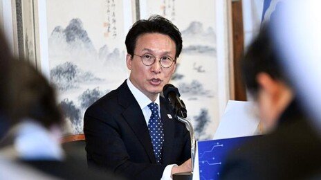 김민석 “민주 정체성-당명 바꾸는 합당 안돼”