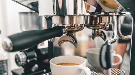 식후 커피는 국룰? 전문가들은 ‘손사래’…“문제는 타이밍”