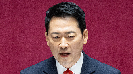 장동혁이 ‘3대 특검’ 꺼내자…민주 “신천지 받아라” 고성-국힘은 박수