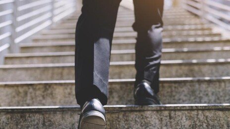 운동의 개념이 바뀌었다…‘계단 오르기’가 최고인 이유