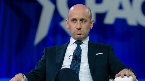 트럼프도 韓근로자 체포 몰랐다… 반이민 정책 이끈 스티븐 밀러 누구