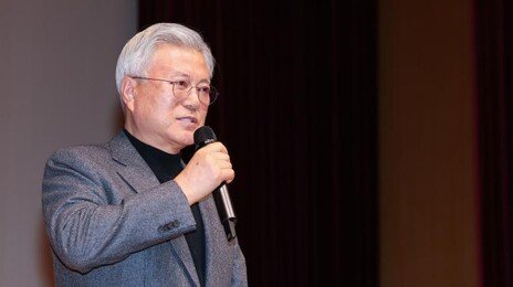 文, 다음달 5일 LA 방문…퇴임 뒤 첫 해외 공식 일정