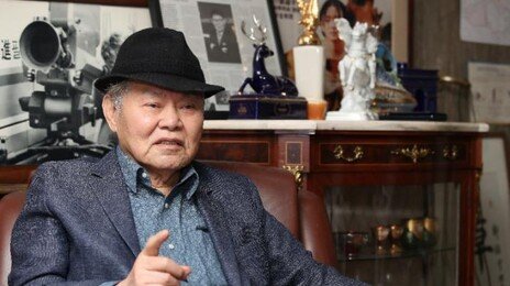 ‘뻐꾸기도 밤에 우는가’ 정진우 감독 별세…향년 88세