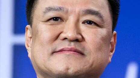 아누틴 태국총리, 보수風 타고 총선 대승