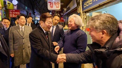 李, 또 임대사업자 겨냥 “영구적 양도세 특혜 불공평”