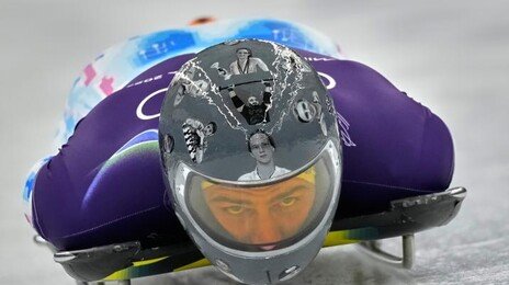 전사한 동료 헬멧에 새긴 우크라 선수…IOC “착용 불가”