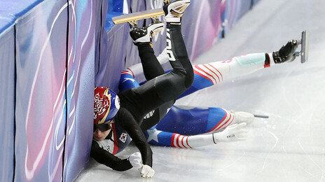 쇼트트랙 김길리-美선수 충돌하자…100달러 들고 달려간 코치, 이유는