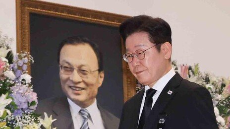 ‘이해찬 회고록’ 일독 권한 李 “정치가 나아가야 할 길 제시해 줄 것”