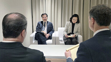 ‘비관세’로 튄 관세 불똥… 여한구-USTR 부대표 90분 면담