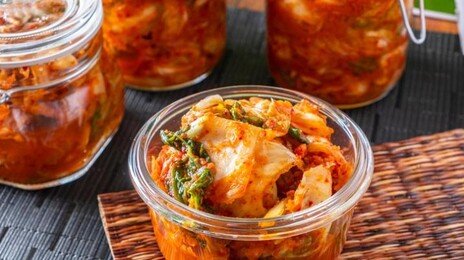 치솟는 원재료값에…중국산 김치 수입량 사상최대