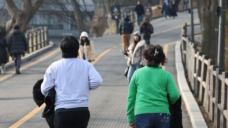설 연휴 한낮 18도 ‘포근’…내일 강원 영동에 많은 눈