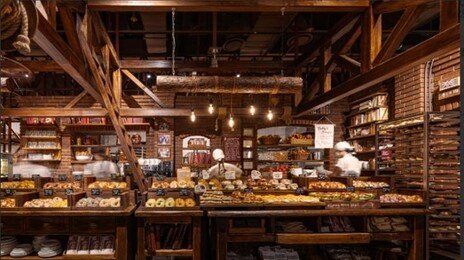 ‘과로사’ 런던베이글, 지각하면 15분치 임금 깎았다