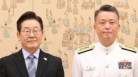 국방부, ‘계엄 연루 의혹’ 강동길 해군총장 직무배제… 4성 장군 2명째