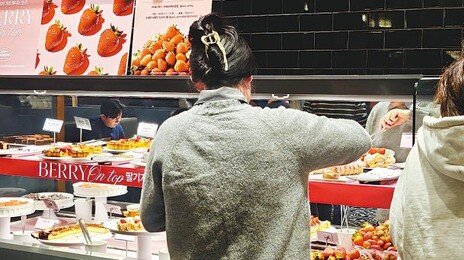 한 끼 밥값 ‘20만원 vs 1~3만원’… 외식시장 양극화 뚜렷