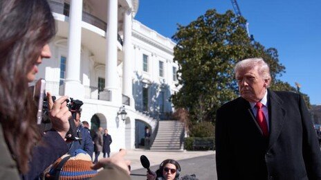 “트럼프, 이란에 제한적 선제공격 ‘코피 작전’ 검토”