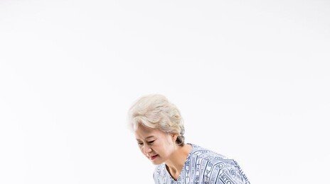 노년기 뼈 건강 지키려면…“운동 후 ‘이것’ 한 잔이 제일 좋아”