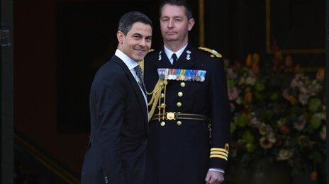 네덜란드, 39세 역대 최연소·첫 성소수자 총리 취임