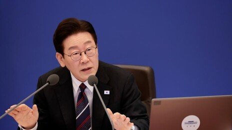 李대통령 “민주당 잘하고 있어…내가 뒷전 된 적 없다”