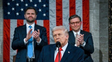 트럼프 “美 정부기관 앤트로픽 쓰지마…급진좌파기업”