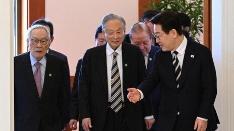 ‘뉴 이재명’ ‘구주류’ 지지층 분열에… 李, 연일 통합 메시지