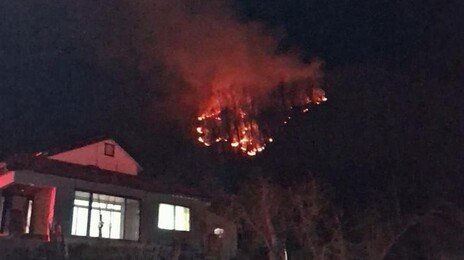 F-16C 전투기 영주 야산에 추락…조종사 1명 비상탈출