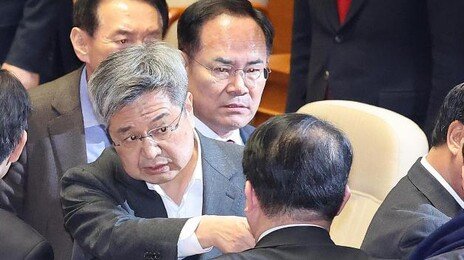 與 “내란 옹호” 방미통위 野추천 위원案 부결