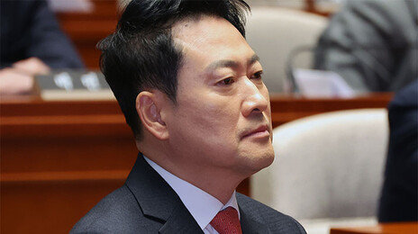 국힘서 멀어진 PK…민주 42% 국힘 25%, 지지율 격차 역대 최대