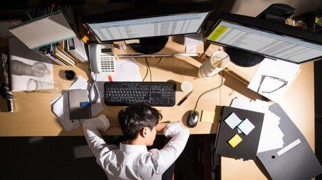 수면부족, 심리치료… 오염된 일터에서 일하십니까