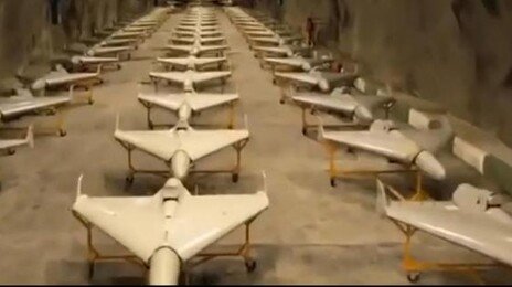 드론 수천대-미사일 2500기… 이란, 美 돕는 주변국 ‘가랑비 공격’