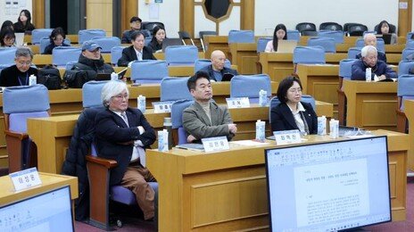 與 “조희대 탄핵안 마련”… 정청래는 “사법 저항 우두머리냐”