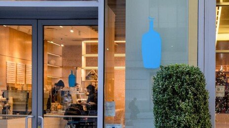 블루보틀 매장 6000억에 몽땅 인수…中 ‘이 기업’ 정체