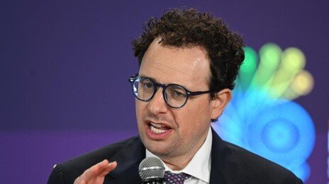 이란 작전에 쓰던 AI인데…美, 앤스로픽 ‘공급망 위험’ 지정