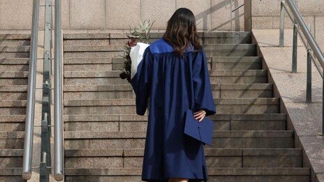 신규 박사 2만명 시대…연 2000만원도 못버는 ‘박봉’ 늘었다