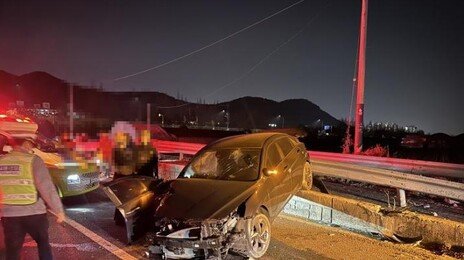 단독사고 내고 확인하려다 뒤따른 차량에 ‘쾅’…60대 숨져