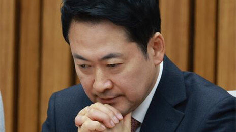 장동혁, 인적쇄신 질문에 침묵…“결의문이 당의 마지막 입장”