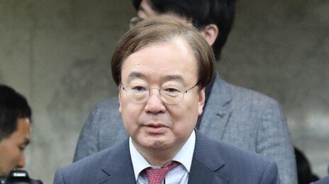 ‘한미정상 통화 유출’ 강효상 前의원 유죄 확정