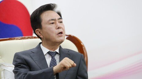 김태흠 충남지사 공천 신청…“당 어려울 때 피하지 않겠다”