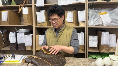 루이비통도 구찌도 ‘리폼’해 쓴다… “명품 값 인상에 손님 발길 늘었죠”